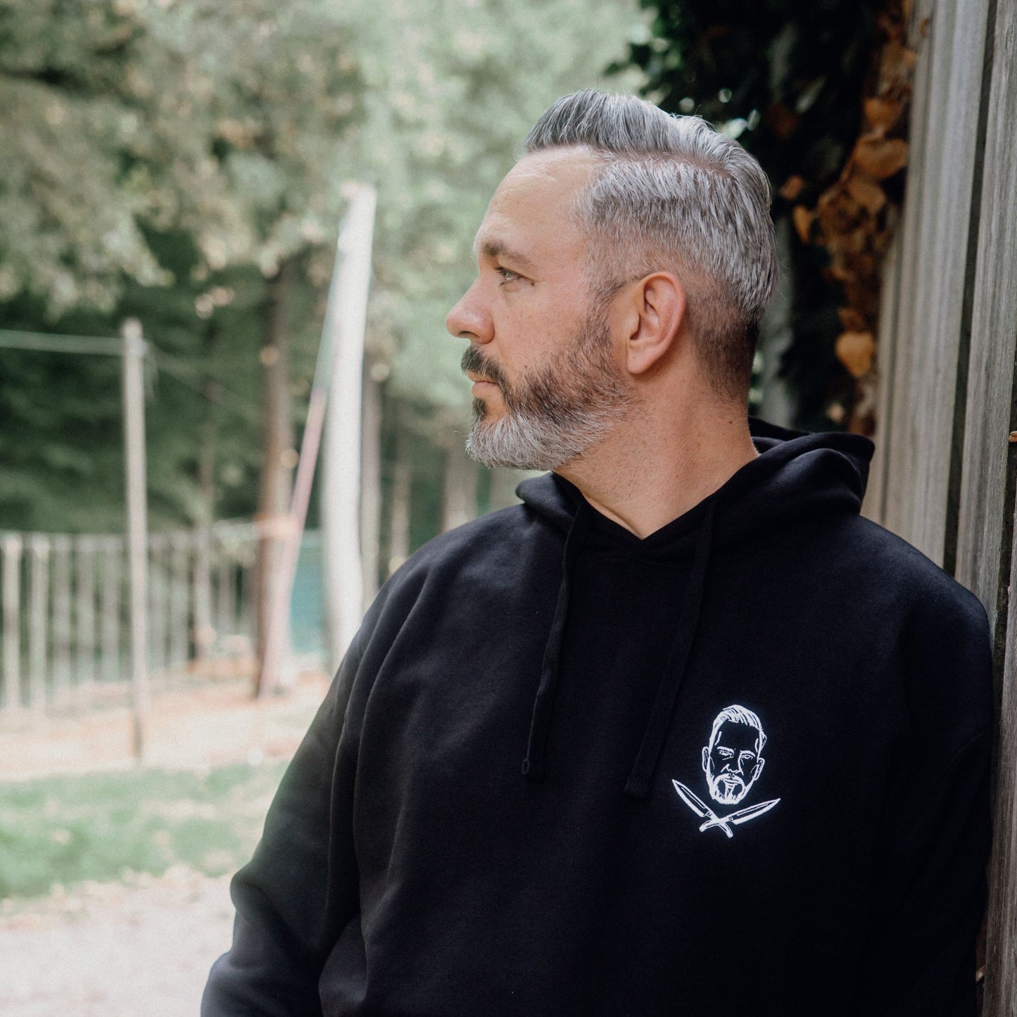 Schwarzer Hoodie – Schnieder Stick Kollektion