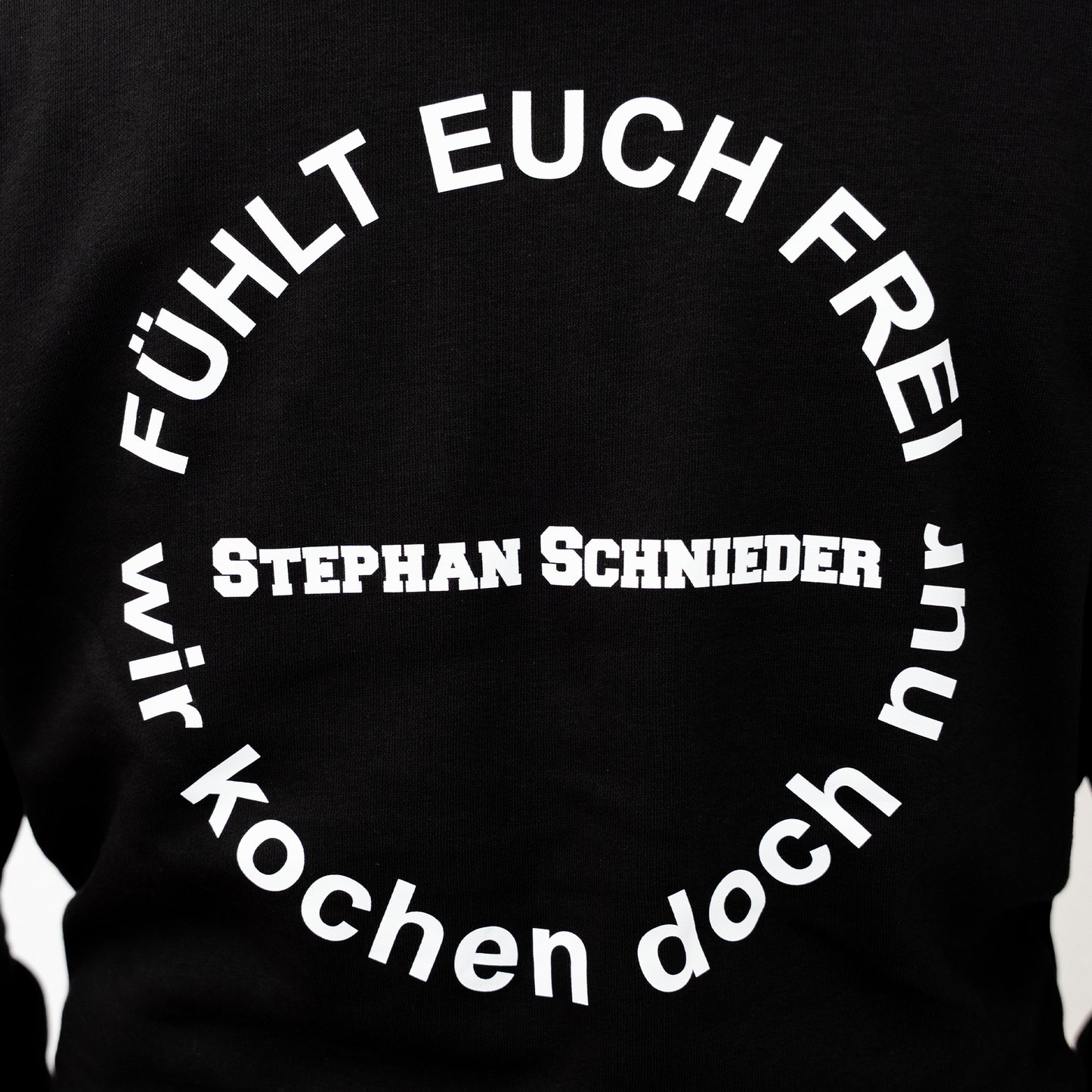 Schwarzer Hoodie – limitierte Schnieder Stick und Rückenprint
