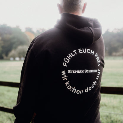 Schwarzer Hoodie – Schnieder Stick und Rückenprint