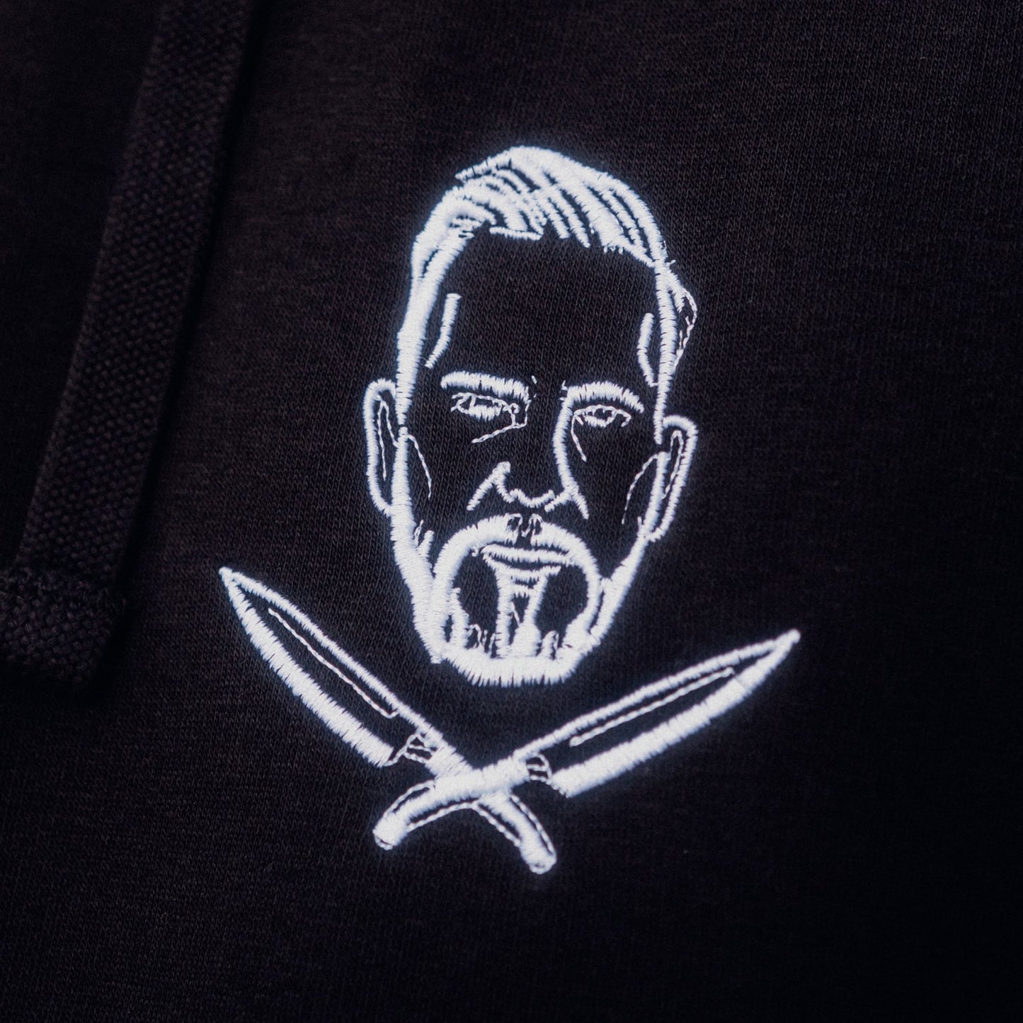 Schwarzer Hoodie – Schnieder Stick Kollektion